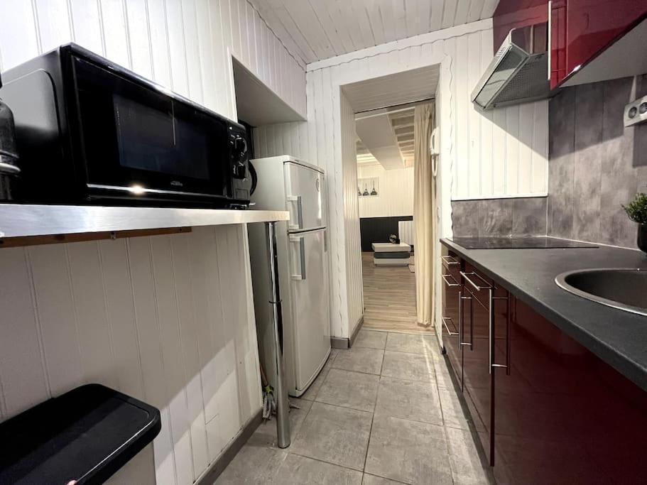 The Red And Black Retreat - Fontainebleau Center 외부 사진